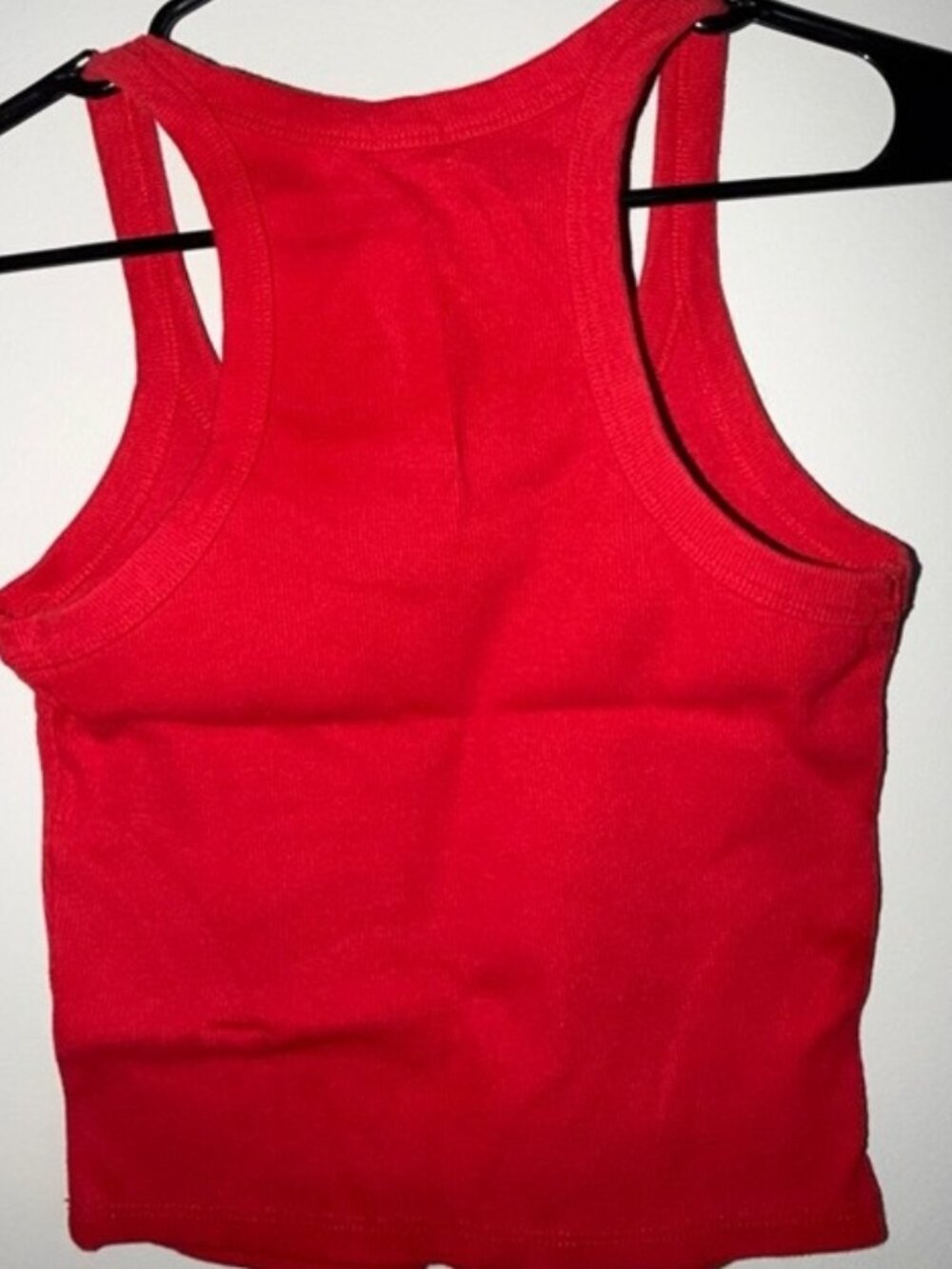 Red Crop Top☺ - Picture 3 of 3